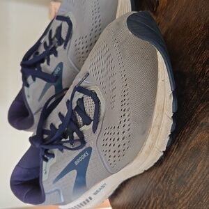 Brooks Men's Beast 20 Running Shoe